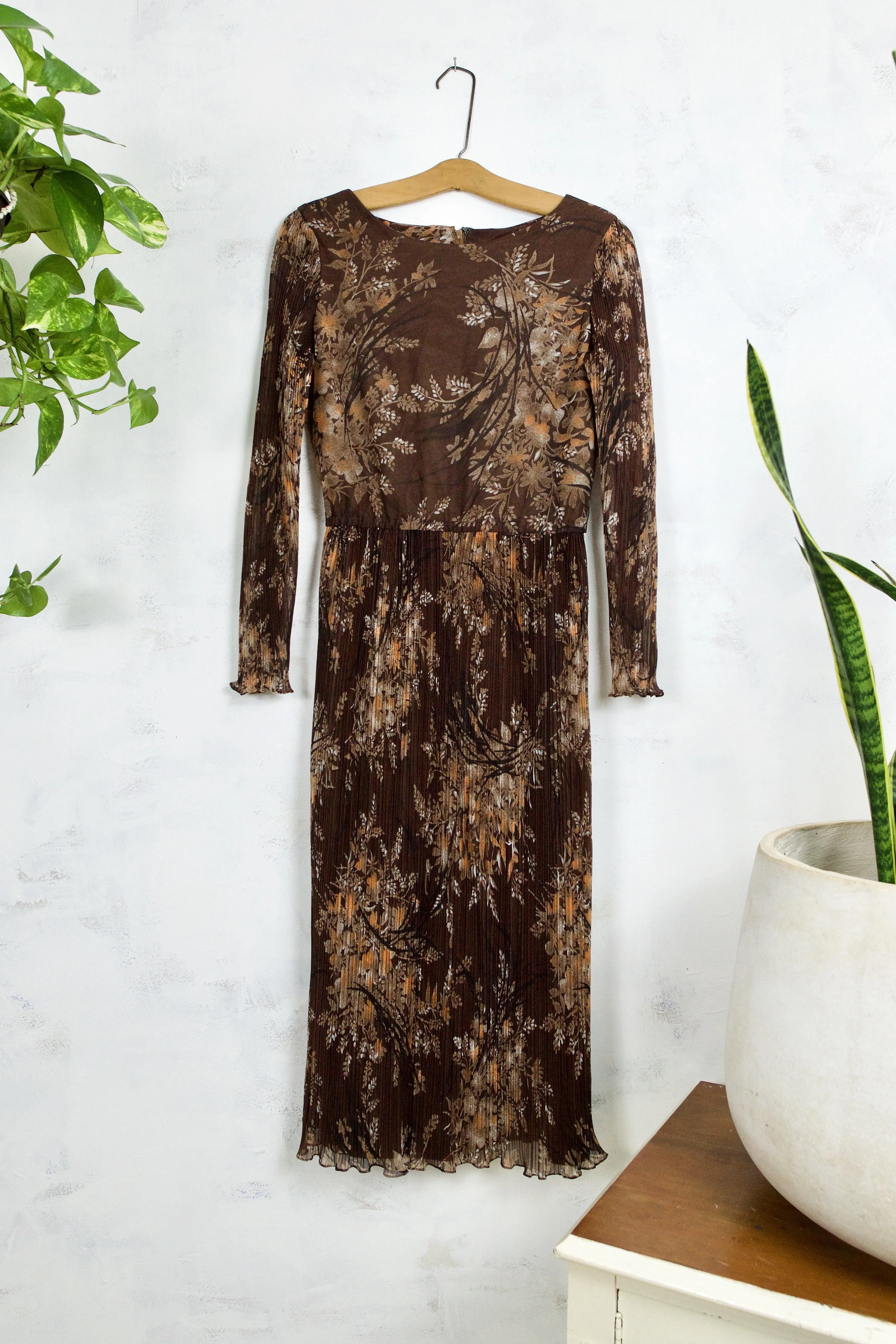Vintage Dark Floral Pleated Dress