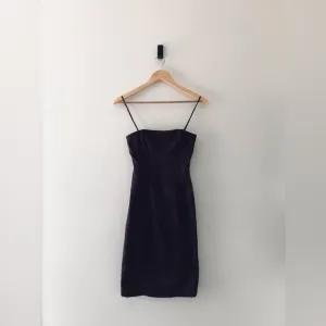 Vintage GUESS ? Y2K Spaghetti Strapless Fitted Midi Dress Black Burgundy Size 3