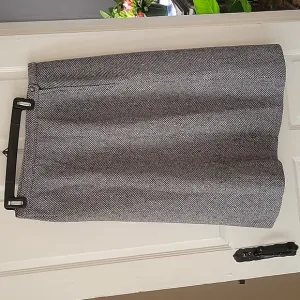 Vintage Pendelton Blue Grey Herringbone Midi Length 100% Wool Skirt - Size M