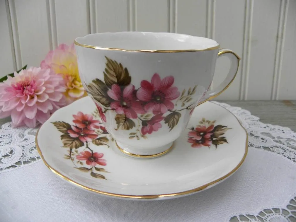 Vintage Pink Daisy Teacup and Saucer