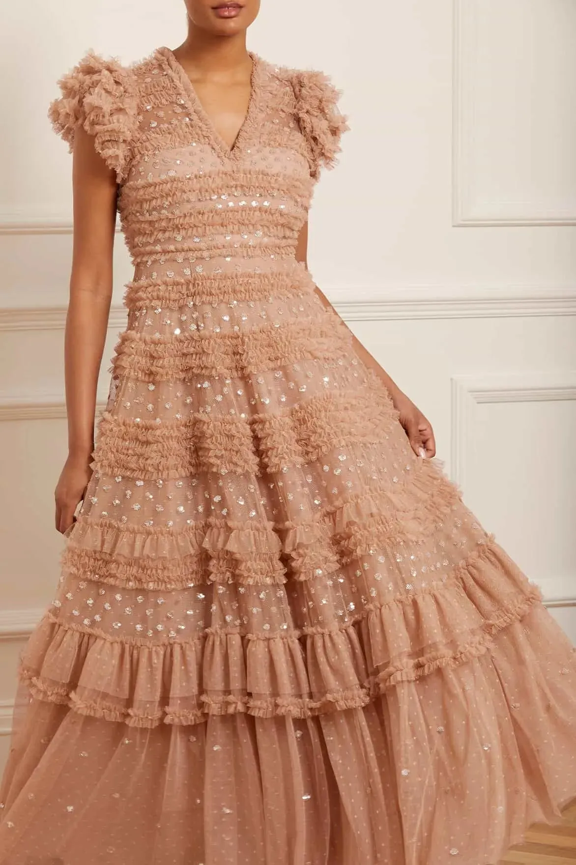 Vintage Tulle Prom Dresses Deep V-Neck Tiered A-Line Puff Sleeves Dotted Formal Occasion Dresses