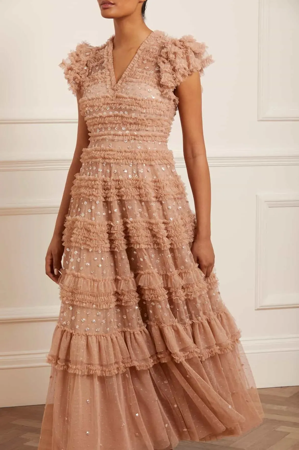 Vintage Tulle Prom Dresses Deep V-Neck Tiered A-Line Puff Sleeves Dotted Formal Occasion Dresses