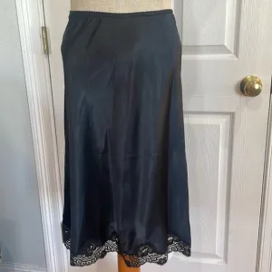 Vintage Warners half slip skirt black floral lace women’s size small S 25” USA
