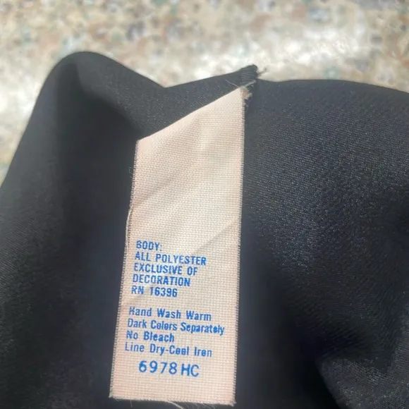 Vintage Warners pleated black midi half slip USA lingerie women’s size L 25”