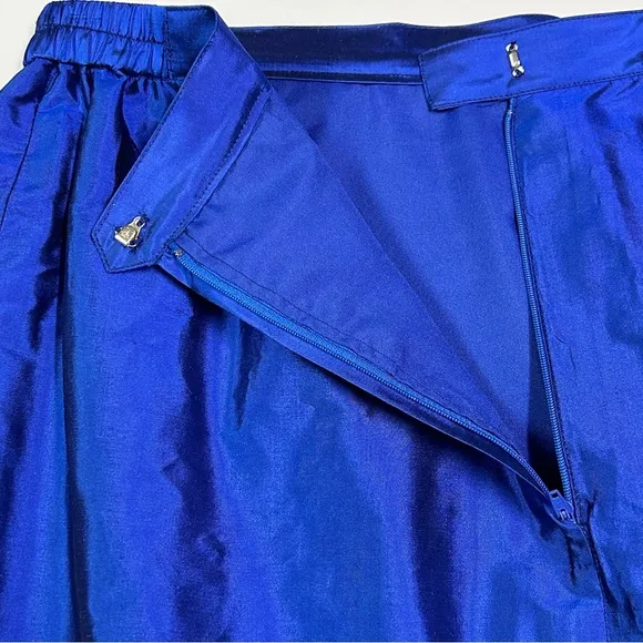 Vintage Womens 100% Silk Midi Skirt Size M Zip Lined Handmade Metallic Blue Luxe