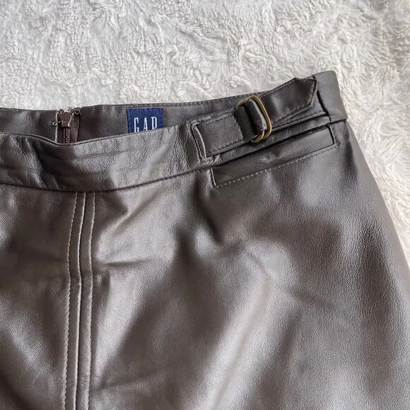 Vintage Y2K Gap dark brown leather midi skirt kick center pleat pleated M
