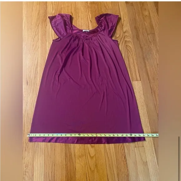 VTG 1980s Vanity Fair Silky Flutter Sleeve V Neck Chemise Nightgown Maroon S