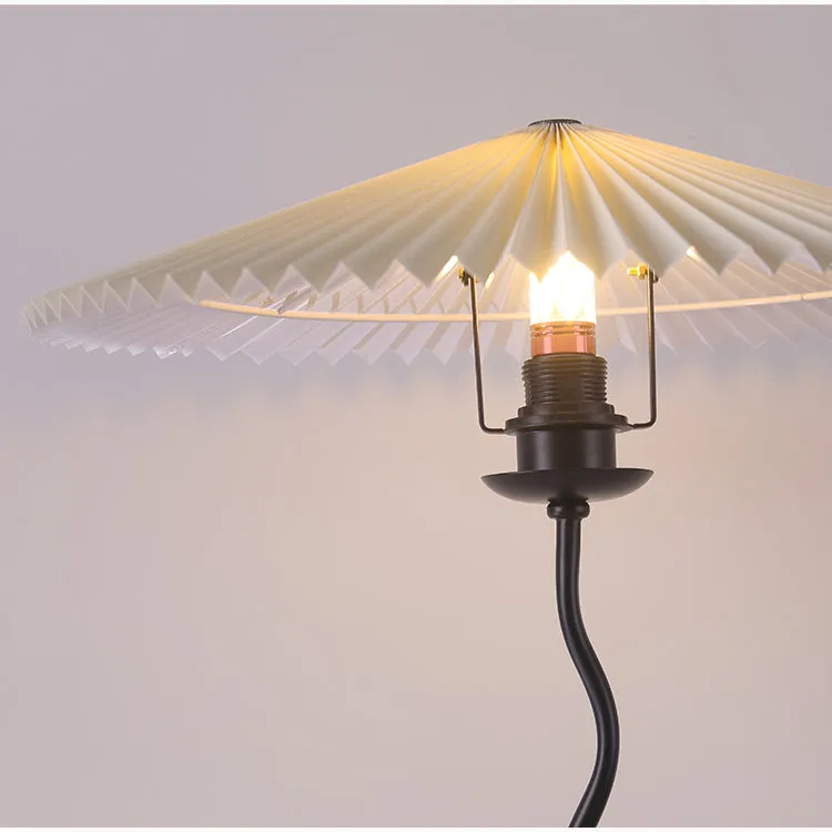 White Pleated Vintage Table Lamp