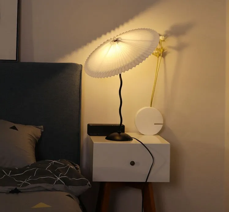 White Pleated Vintage Table Lamp