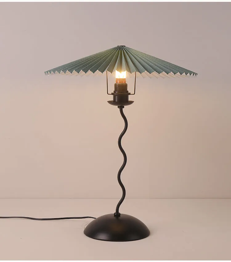 White Pleated Vintage Table Lamp