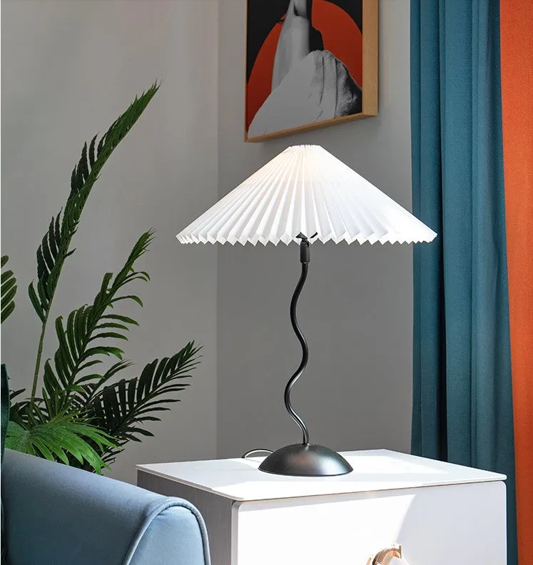 White Pleated Vintage Table Lamp