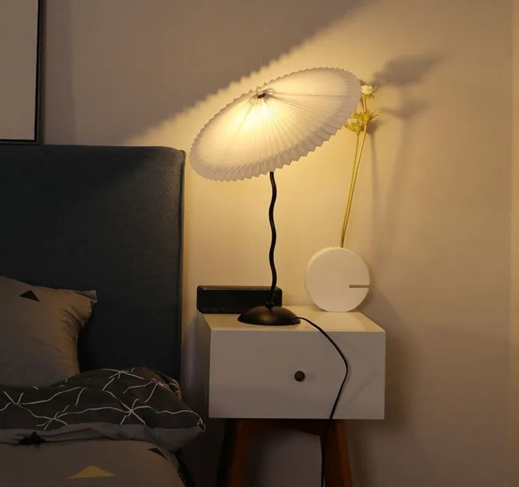 White Pleated Vintage Table Lamp