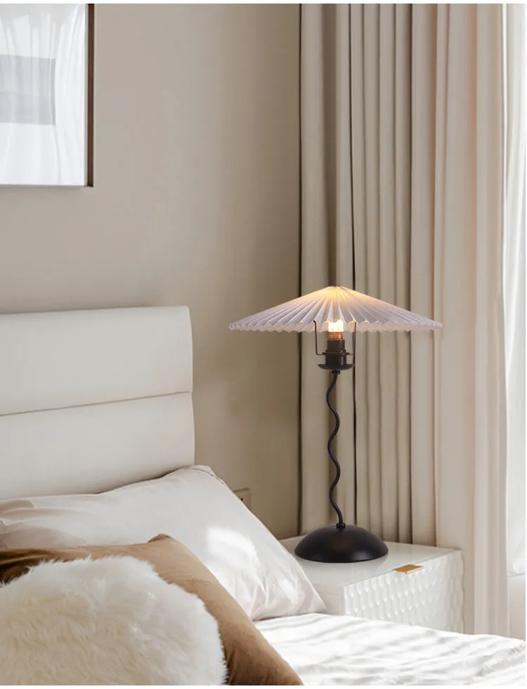 White Pleated Vintage Table Lamp