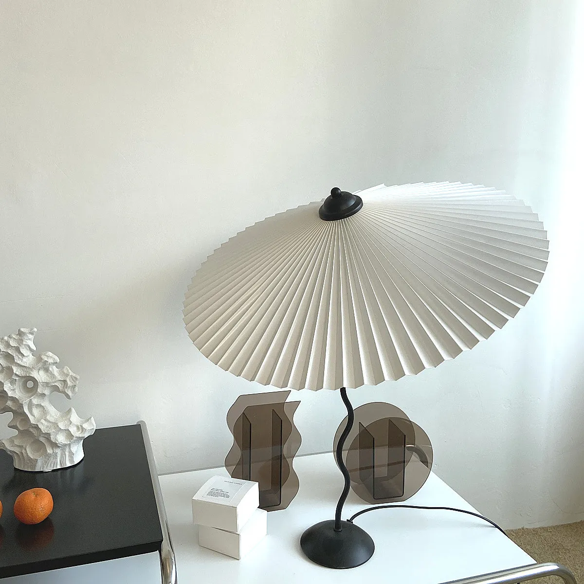 White Pleated Vintage Table Lamp