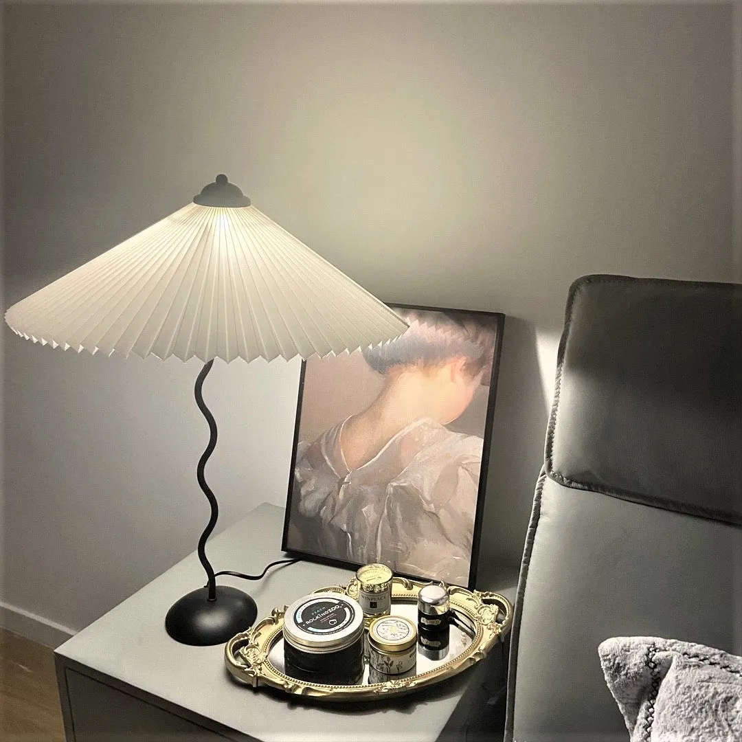 White Pleated Vintage Table Lamp