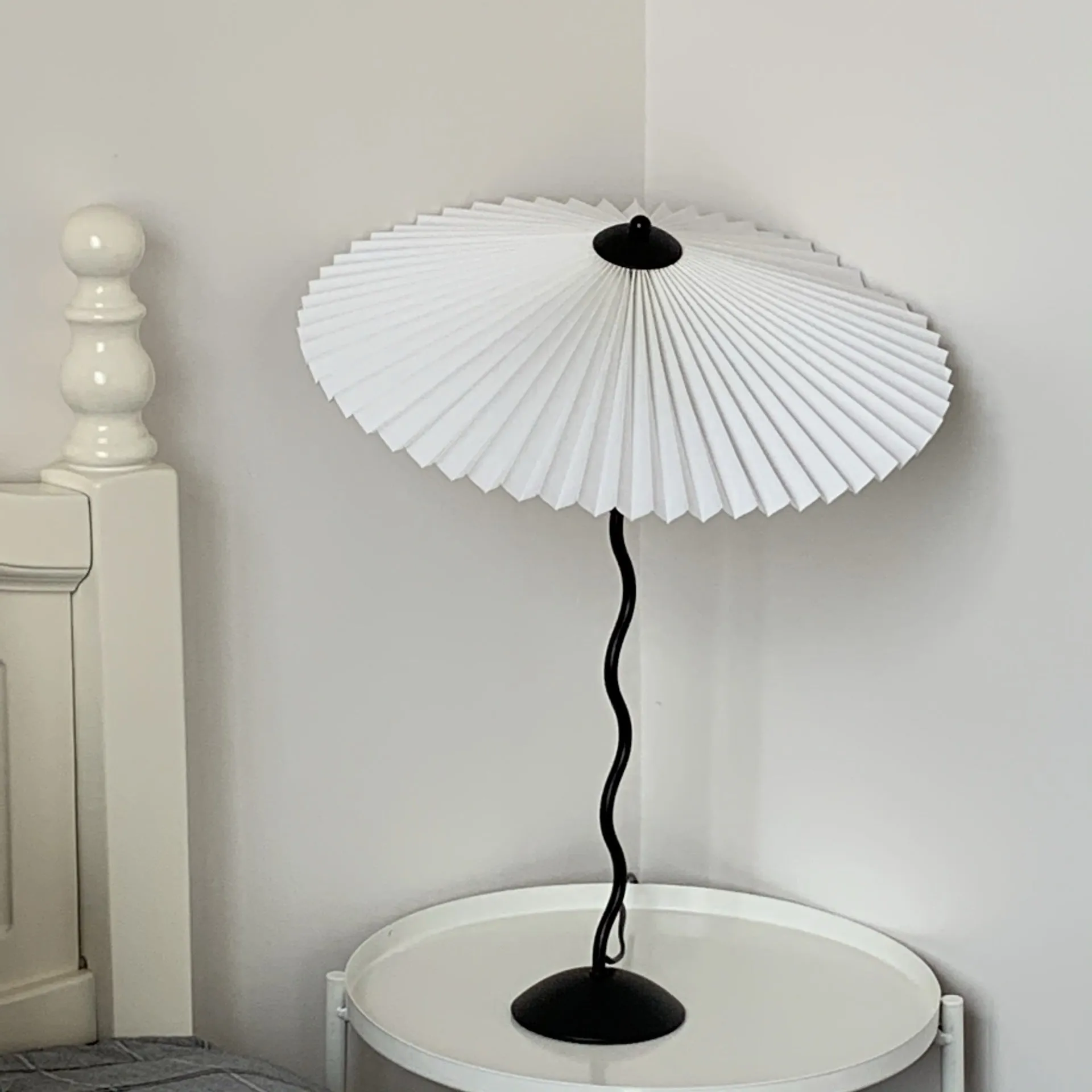 White Pleated Vintage Table Lamp