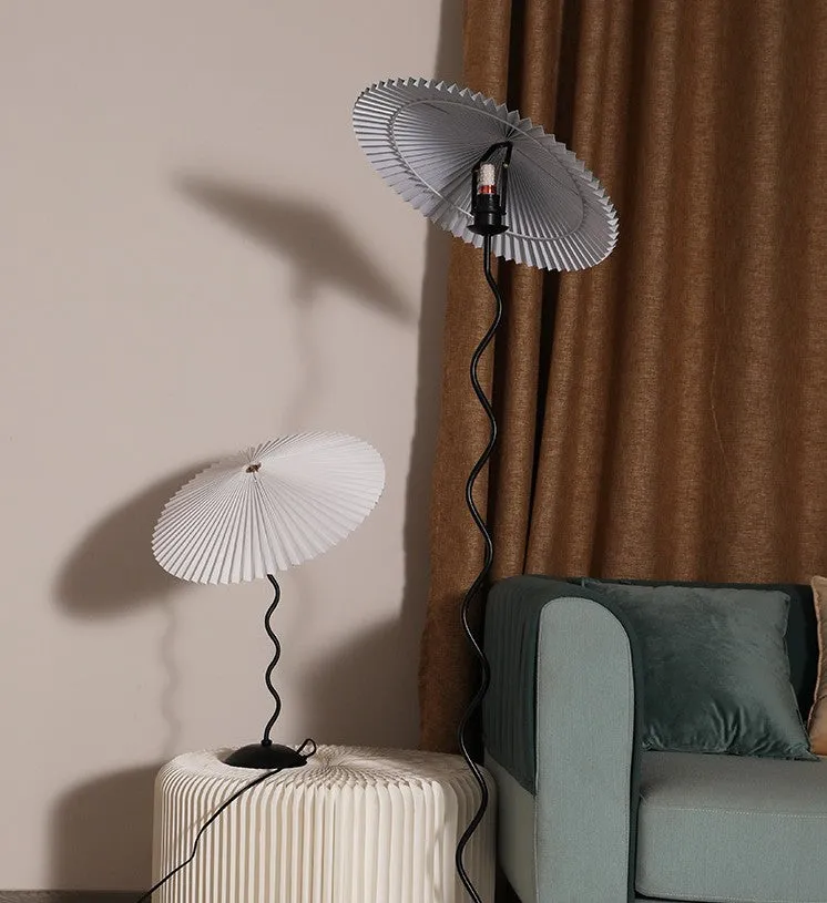 White Pleated Vintage Table Lamp