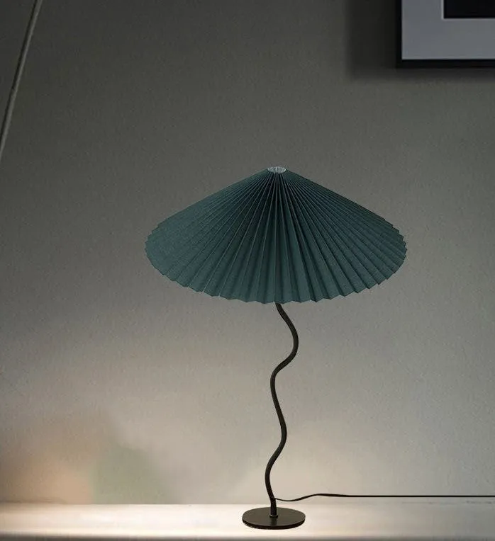 White Pleated Vintage Table Lamp
