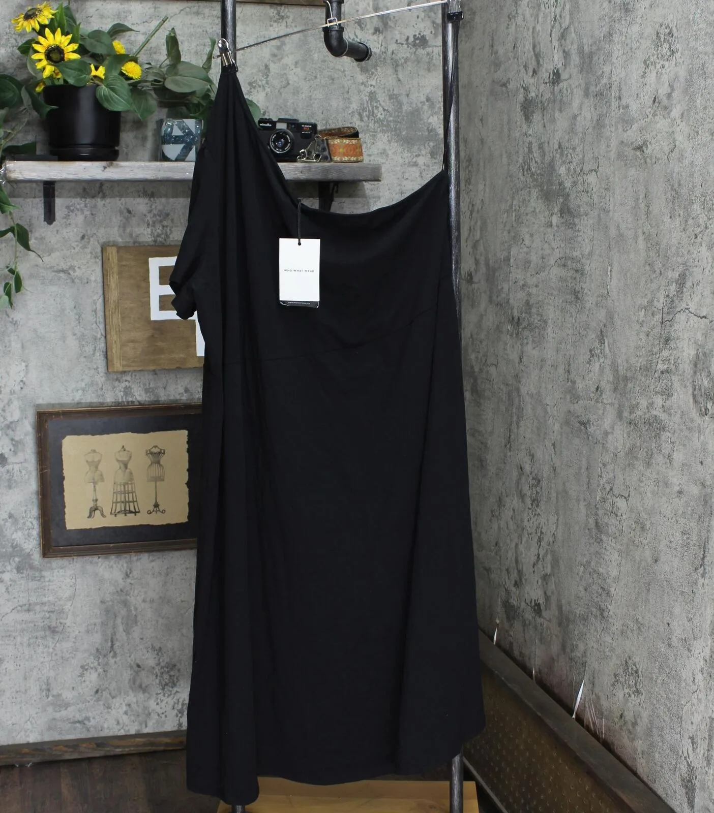 Who What Wear Women's Plus Size One Shoulder Puff Short Sleeve Dress Black 3X