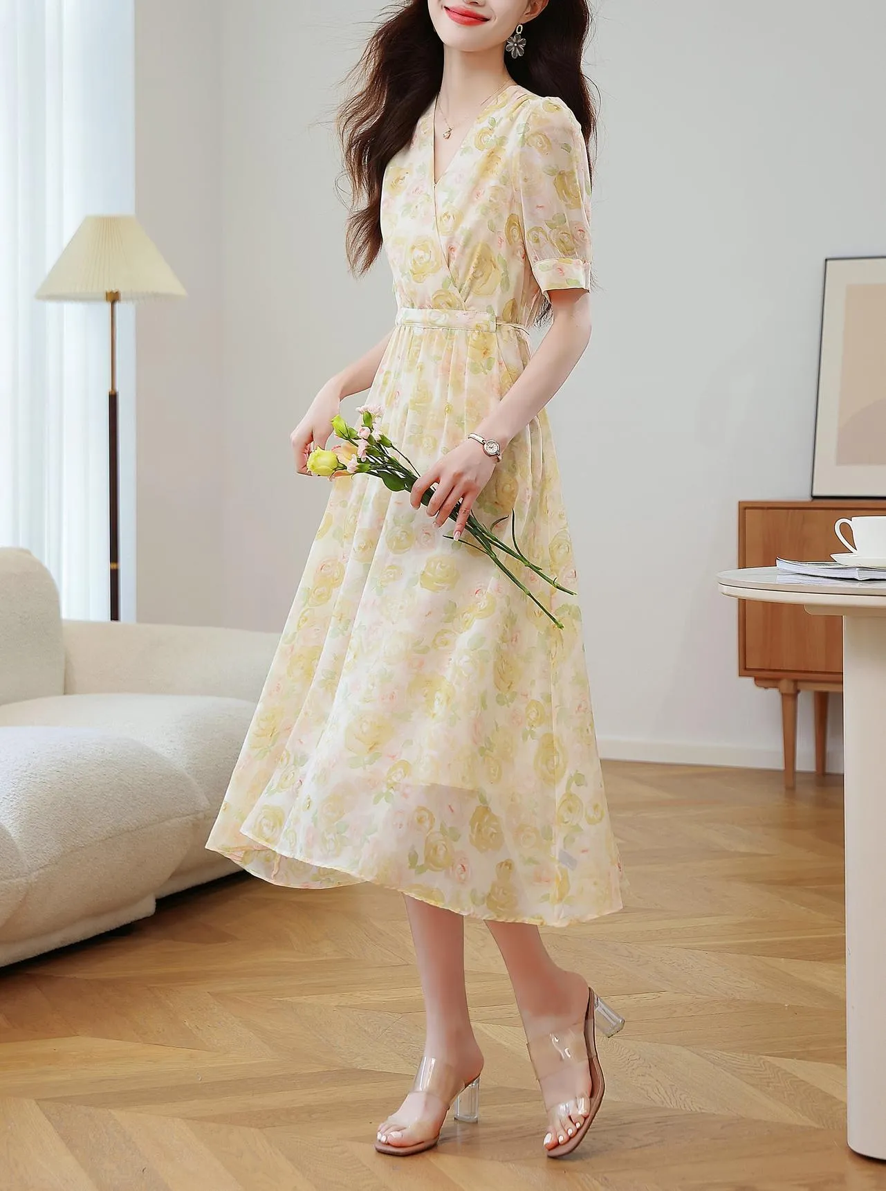 Women's Tea Tea Dress Featuring a Tulle Hem and Stunning Floral Print