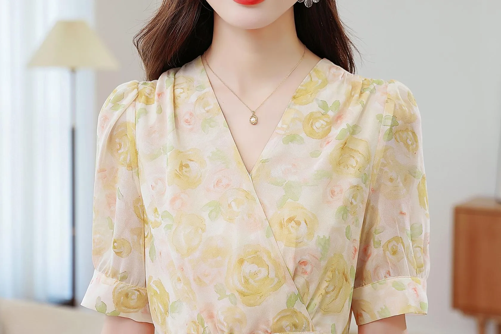 Women's Tea Tea Dress Featuring a Tulle Hem and Stunning Floral Print