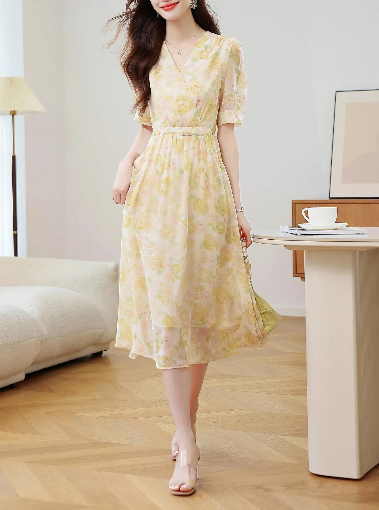 Women's Tea Tea Dress Featuring a Tulle Hem and Stunning Floral Print
