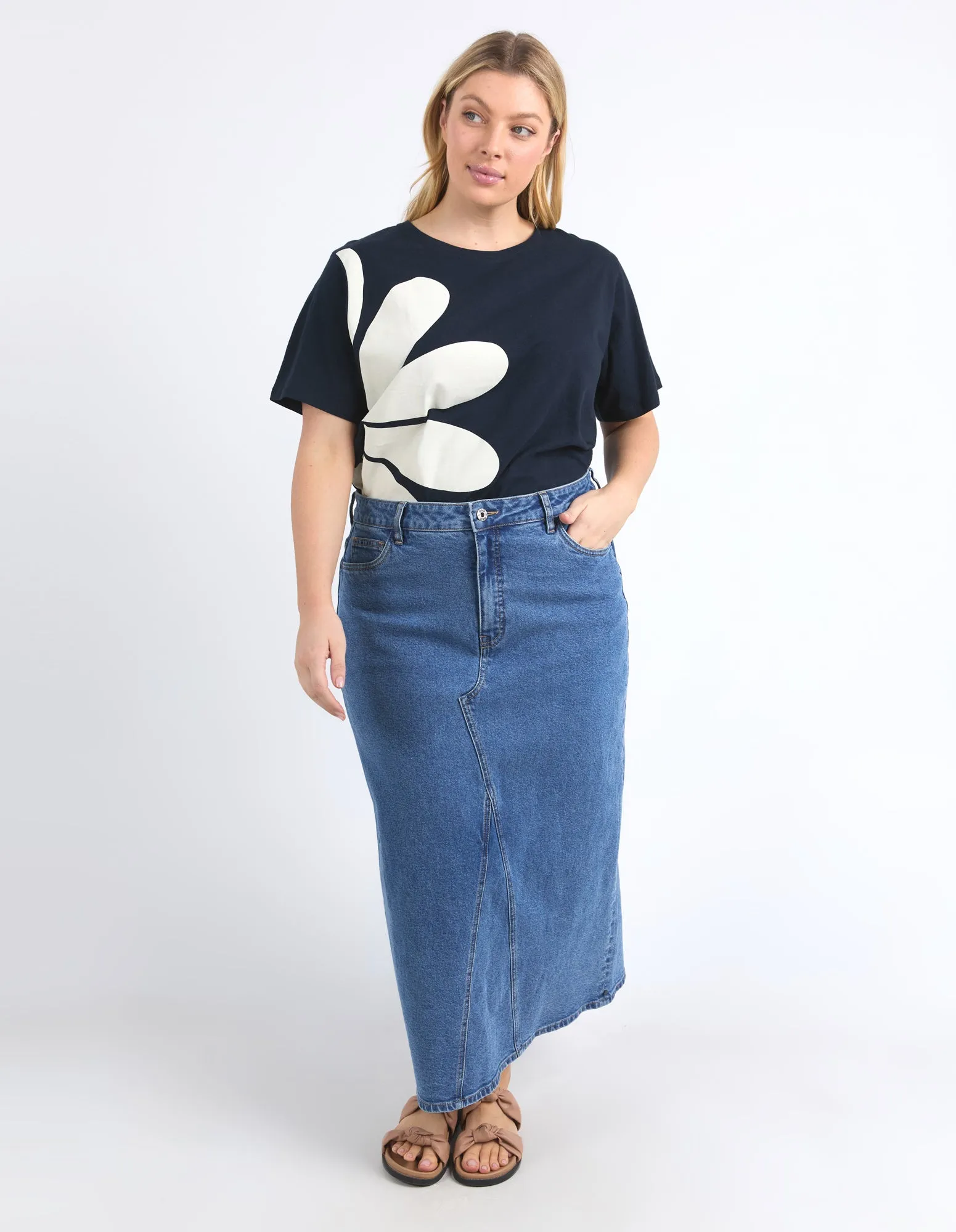 ZOE MIDI DENIM SKIRT || BLUE